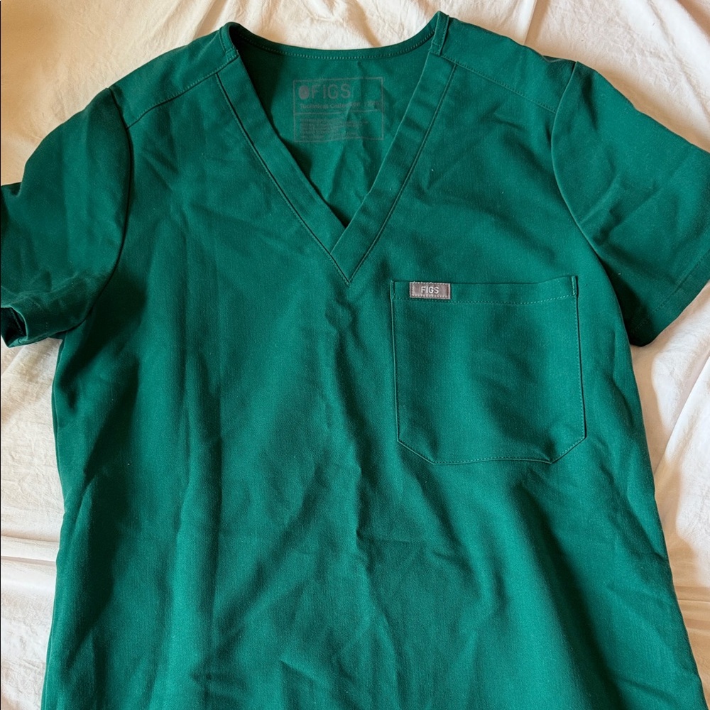 Figs HUNTER GREEN V-Neck Scrub Top XXS
